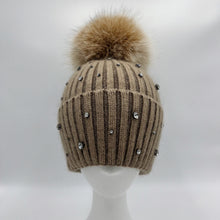 Load the image into the Gallery viewer, Hat with fox pom pom and crystals
