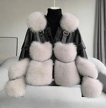 Load image into Gallery viewer, giacca in pelliccia di volpe con pelle grigia