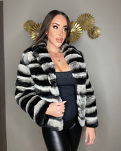 Load the image into the Gallery viewer, Georgina