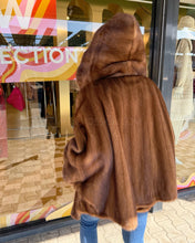 Load the image into the Gallery viewer, Penelope