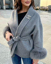 Load the image into the Gallery viewer, Mimì