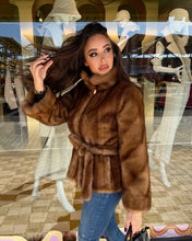 Load the image into the Gallery viewer, Lisa