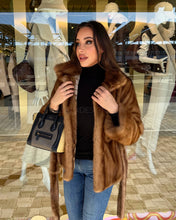 Load the image into the Gallery viewer, Lisa