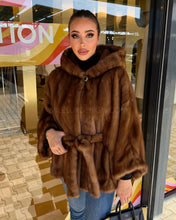 Load the image into the Gallery viewer, Penelope