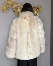 Load the image into the Gallery viewer, Silvia