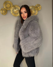 Carica l'immagine nel visualizzatore di Gallery, Luna