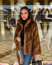 Load the image into the Gallery viewer, Lisa