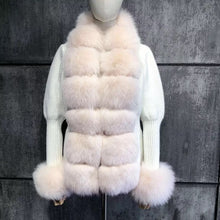 Load the image into the Gallery viewer, Cardigan di lana con pelliccia di volpe rosa chiaro e bianca