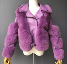 Load image into Gallery viewer, Giacca di volpe corta con inserti di vera pelle violetto