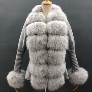 Cardigan di lana con pelliccia di volpe grigia chiara