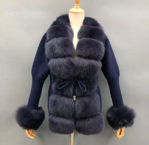 Cardigan di lana con pelliccia di volpe blu navy
