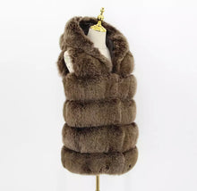 Load image into Gallery viewer, Gilet con cappuccio pelliccia di volpe marrone