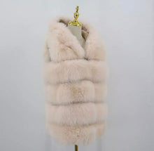 Load image into Gallery viewer, Gilet con cappuccio pelliccia di volpe cipria