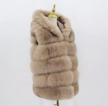 Load image into Gallery viewer, Gilet con cappuccio pelliccia di volpe beige scuro