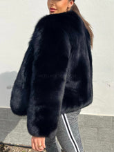 Carica l&#39;immagine nel visualizzatore di Gallery, Pelliccia di volpe nera donna
